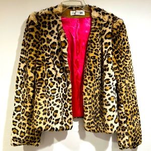 Faux fur leopard jacket